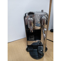 Б/в Капсульна кавоварка Breville Nespresso Creatista Plus BNE800BSS еспресо-машина для дому та офісу (Перехідник у комплекті)
