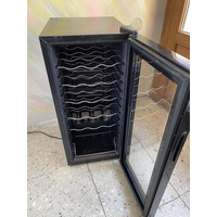 Б/в Винний холодильник Klarstein Shiraz 18 Slim Uno